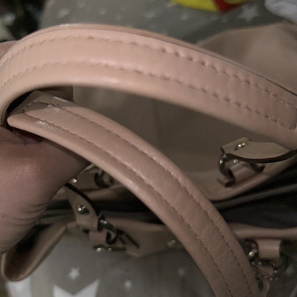 Coach Ashley metallic pink shoulder bag with silver accents removable strap - Picture 15 of 16